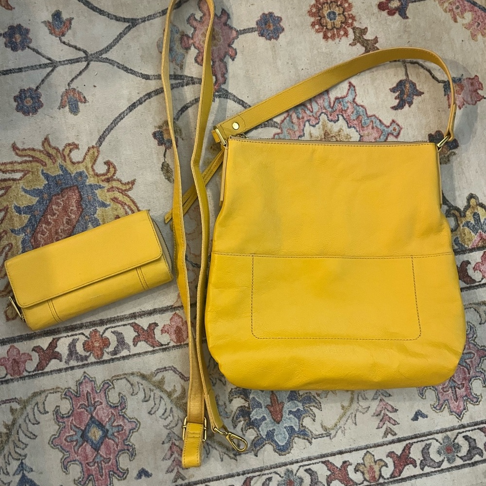 Fossil Yellow Leather hobo purse and wallet